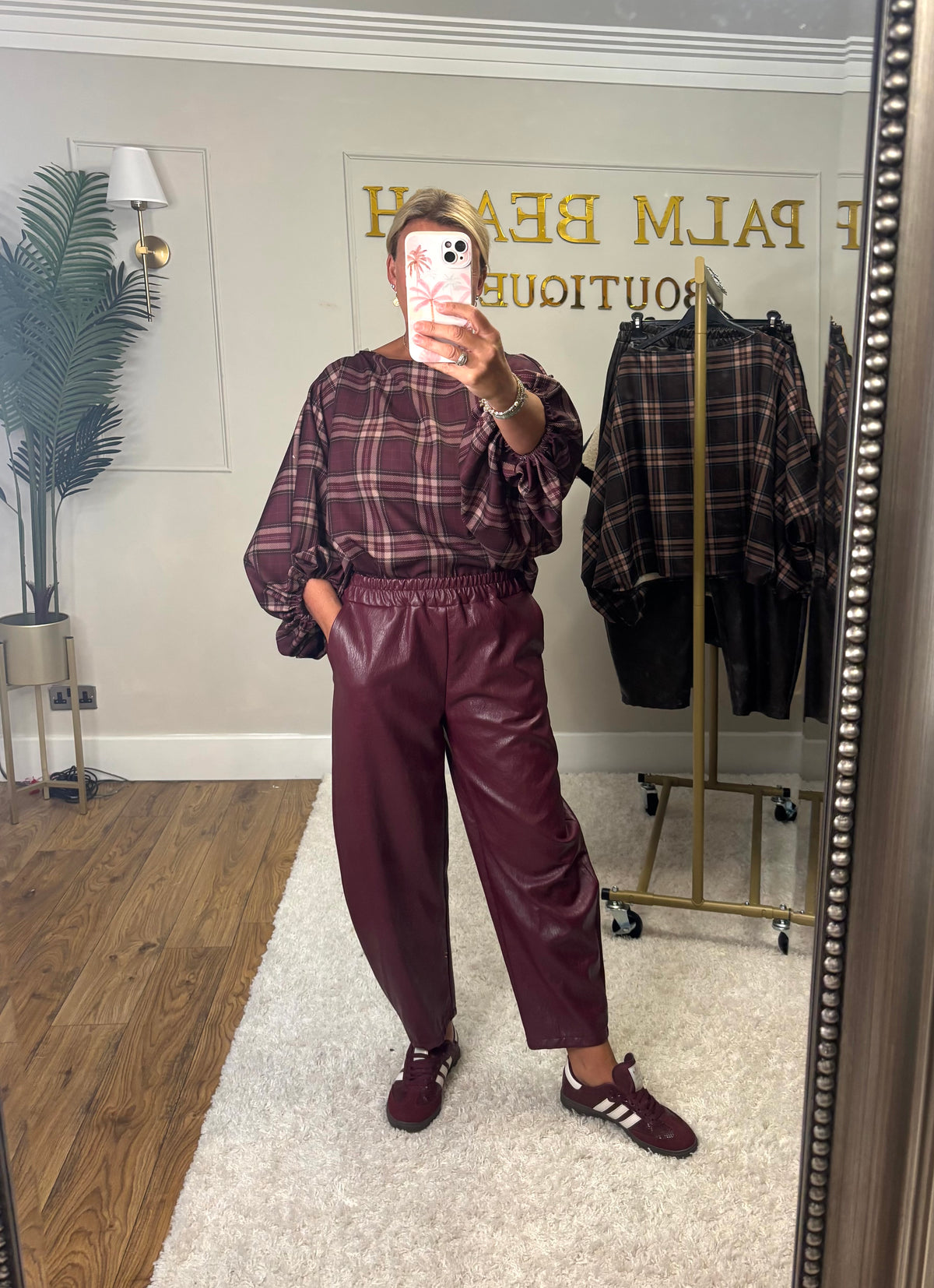 Carrie Top